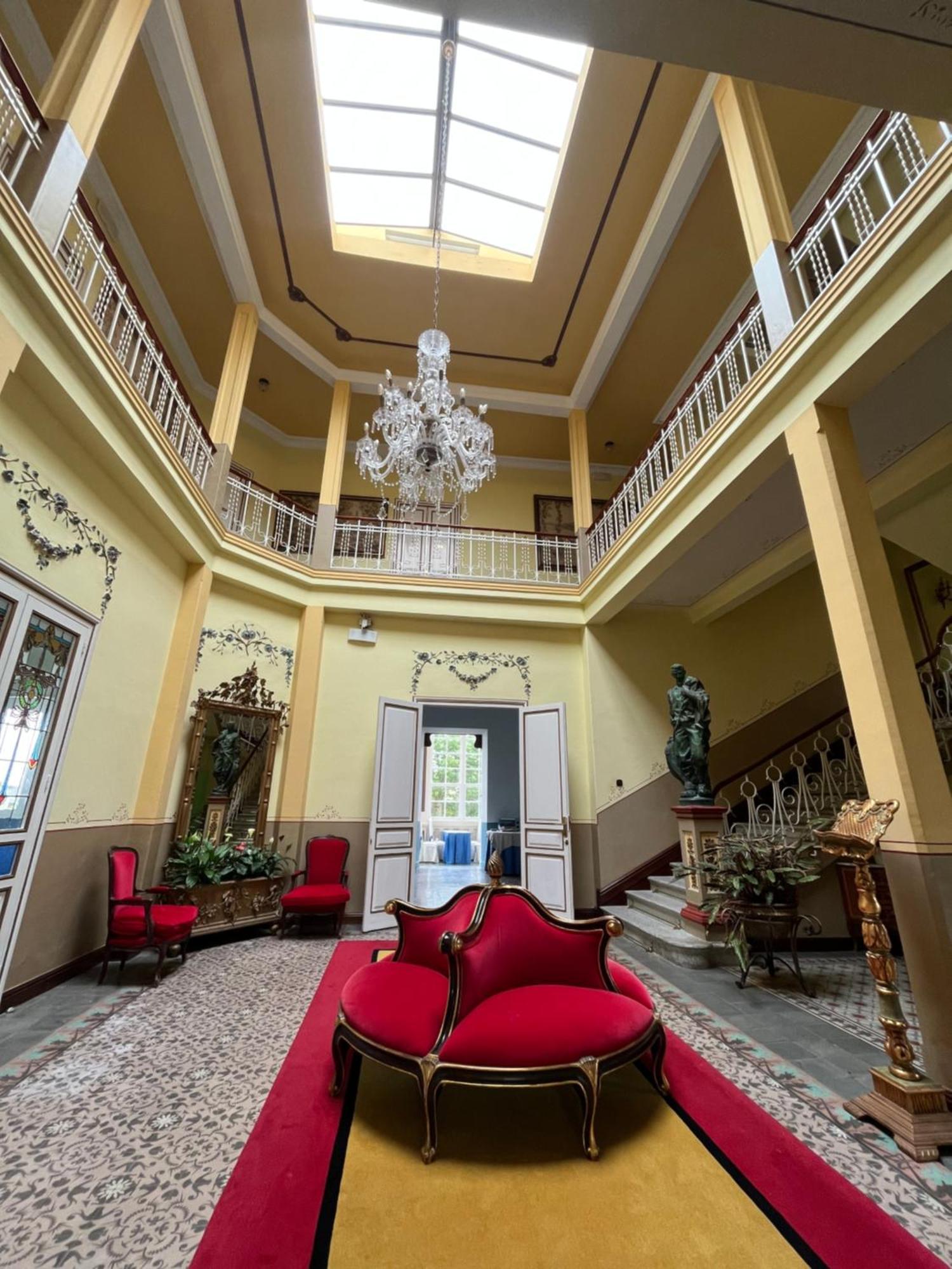 Hotel Palacete Penalba Кастрополь Экстерьер фото